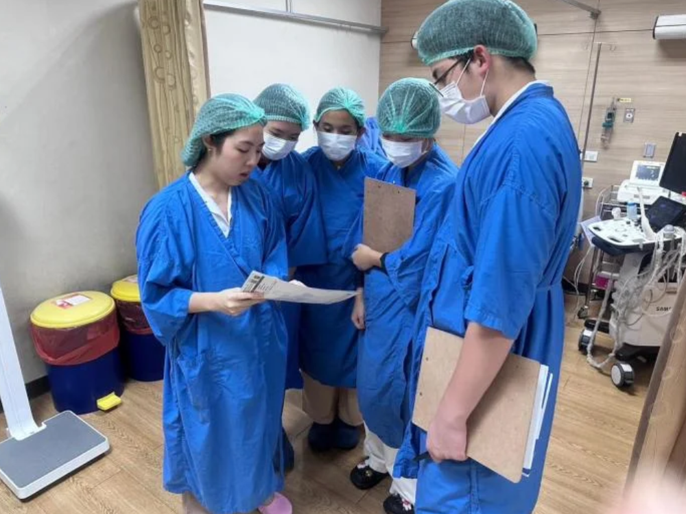 10 Benefits of Choosing Greece for Your Medical Elective