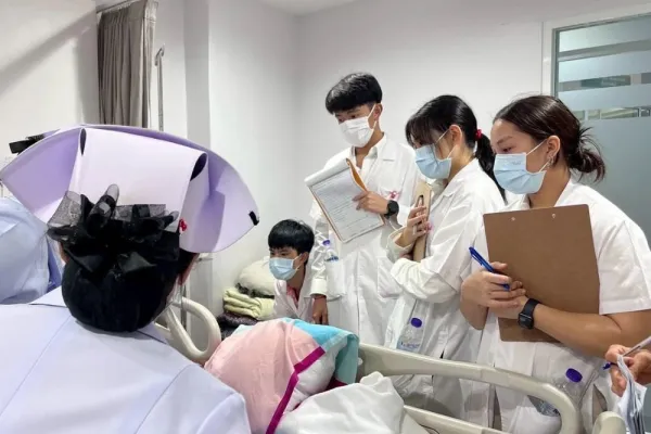 How Long Should Your Medical Internship Abroad Be