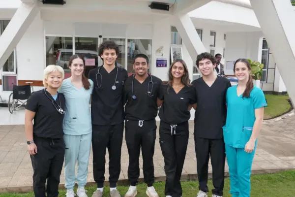 Why a Medical Internship is the Perfect Summer Opportunity for Pre-Med Students