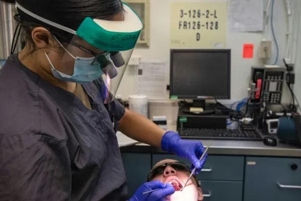 Are Internships Overseas Good for Dental School