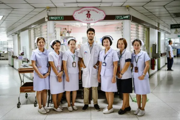 Medical Internship in Thailand with Med Trips