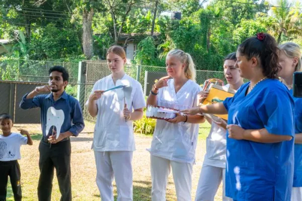 Sri Lanka Group Medical Experience with Med Trips