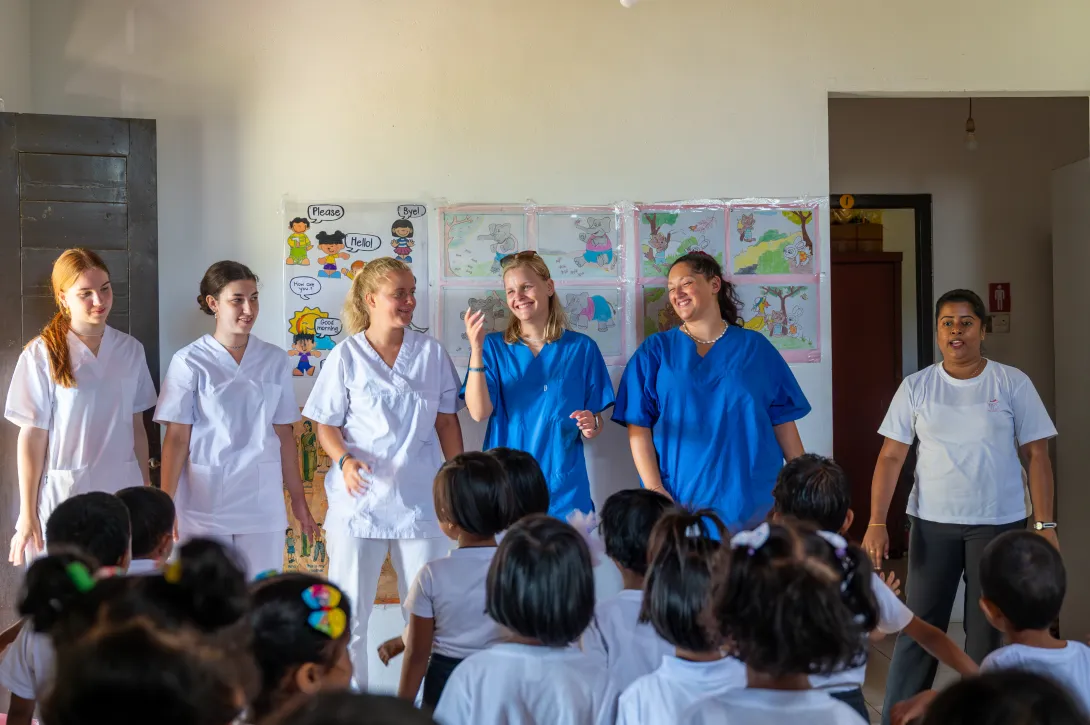 Gruppen-Medizinerfahrung in Sri Lanka met Med Trips