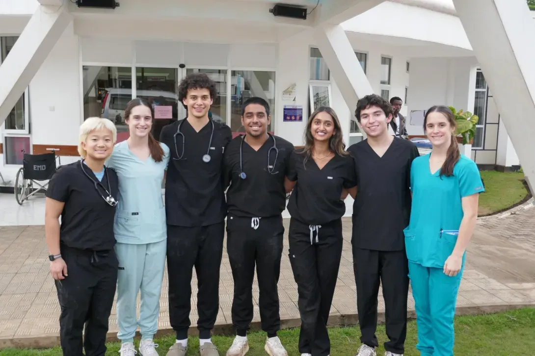 Why a Medical Internship is the Perfect Summer Opportunity for Pre-Med Students